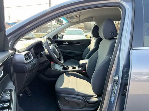 Used 2020 Kia Sorento L image 22