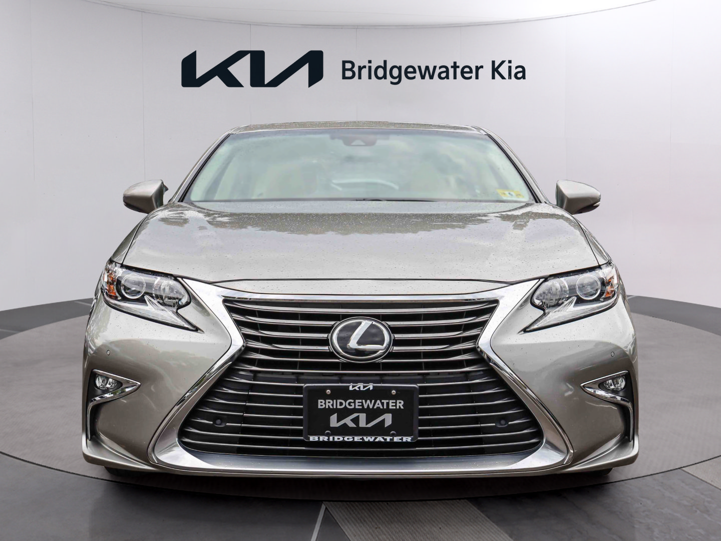 Used 2017 Lexus ES 350 w/ Navigation System Package FWD image 2