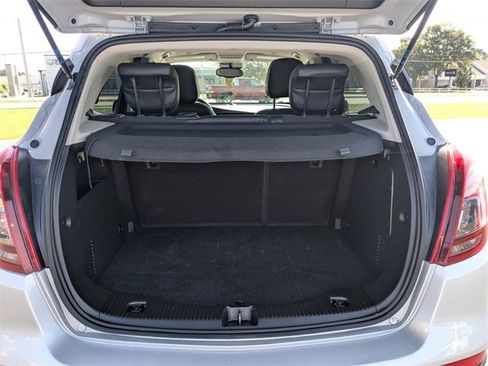 Used 2020 Buick Encore Preferred w/ Safety Package image 6