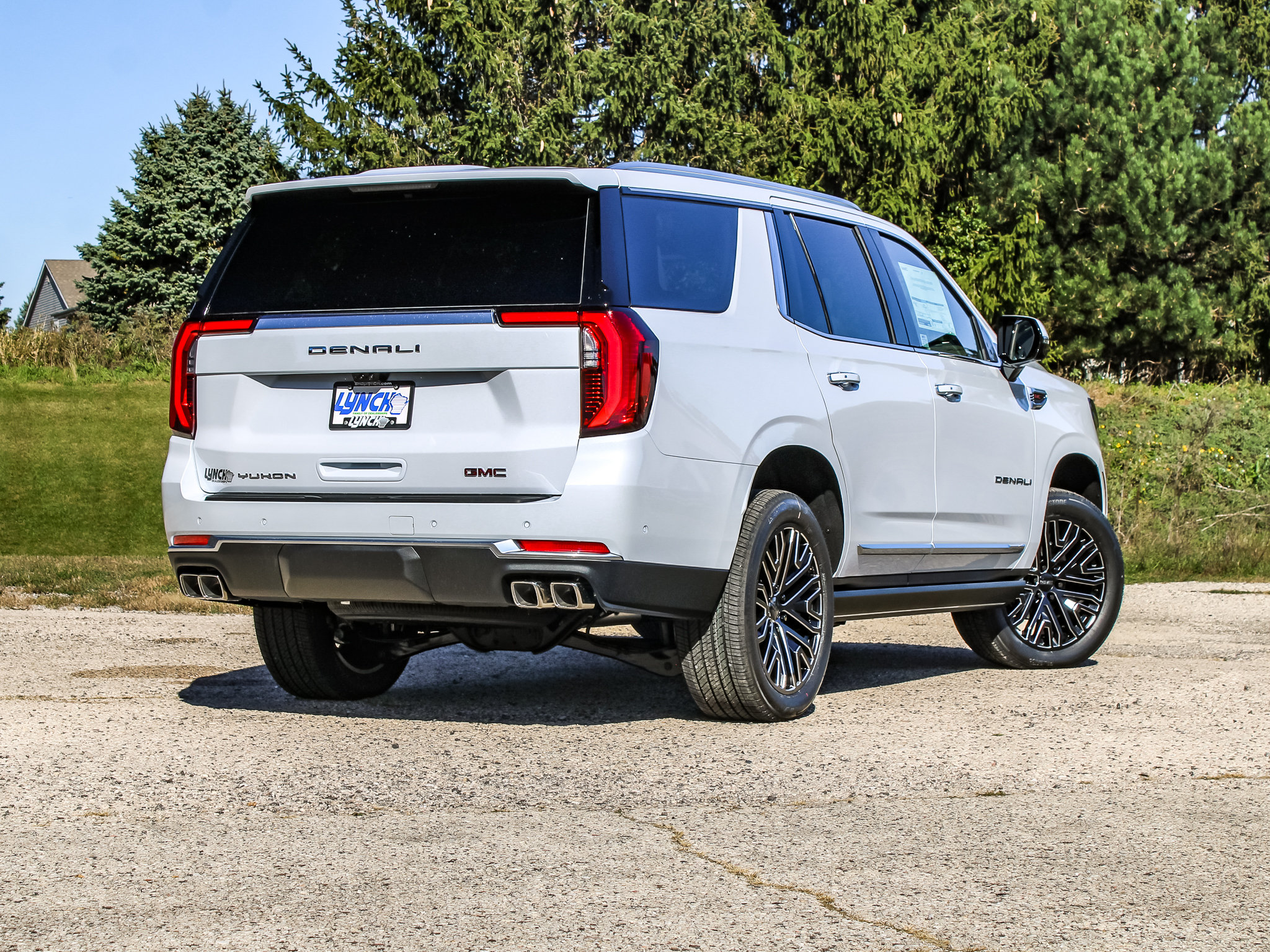 New 2027 GMC Yukon Denali w/ Denali Reserve Package AWD/4WD image 12