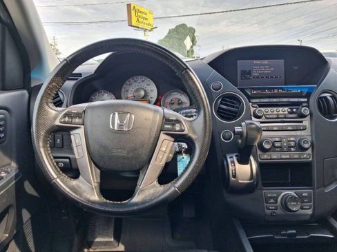 Used 2012 Honda Pilot Touring image 18