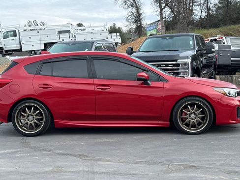 Used 2019 Subaru Impreza 2.0i Sport image 3