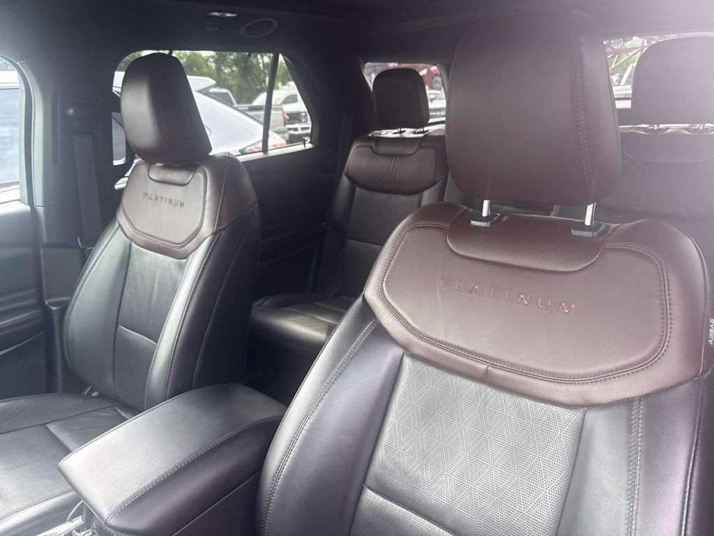 Used 2023 Ford Explorer Platinum w/ Technology Package AWD/4WD image 8
