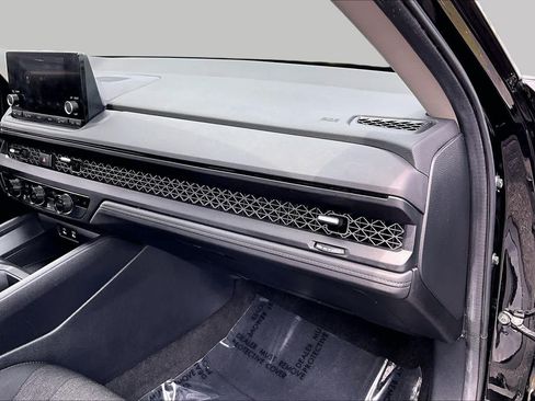 Used 2023 Honda Accord EX image 18