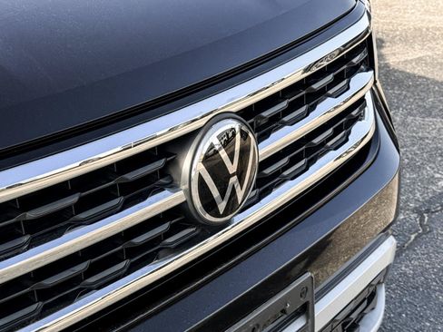 Used 2022 Volkswagen Atlas Cross Sport SE FWD image 7