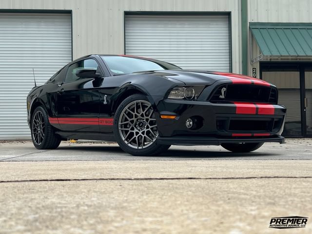 Used 2013 Ford Mustang Shelby GT500 RWD image 2