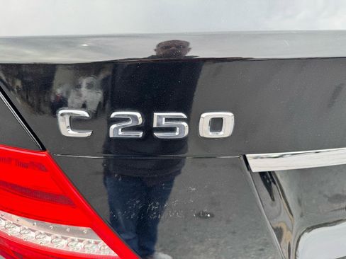 Used 2014 Mercedes-Benz C 250 Sport image 24