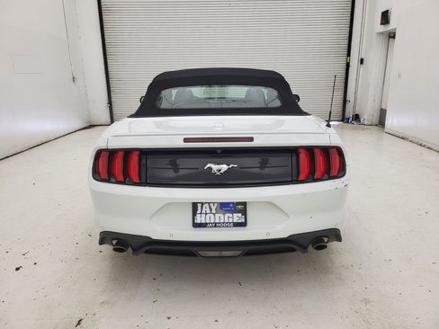 Used 2022 Ford Mustang Premium RWD image 16