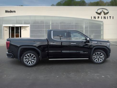 Used 2024 GMC Sierra 1500 Denali w/ Denali Reserve Package AWD/4WD image 3