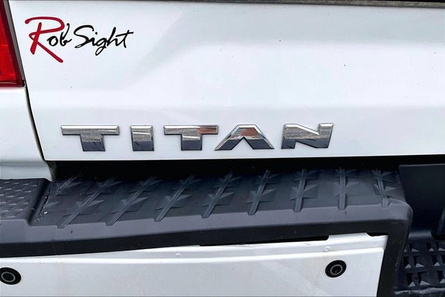 Used 2017 Nissan Titan Platinum Reserve AWD/4WD image 25