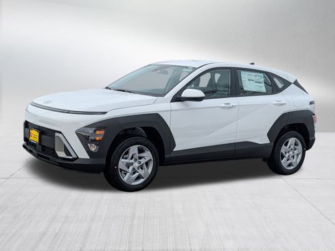 New 2026 Hyundai Kona SE image 3