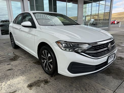 Used 2024 Volkswagen Jetta S FWD image 2