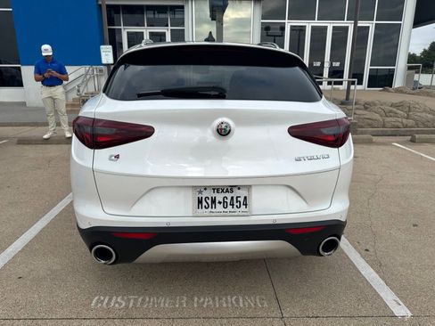 Used 2019 Alfa Romeo Stelvio Ti AWD/4WD image 5