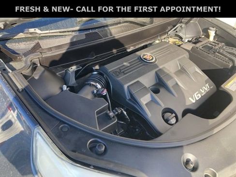 Used 2011 Cadillac SRX Luxury AWD/4WD image 8