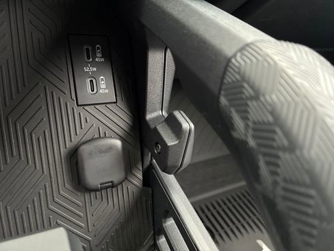 New 2026 Toyota 4Runner SR5 AWD/4WD image 41
