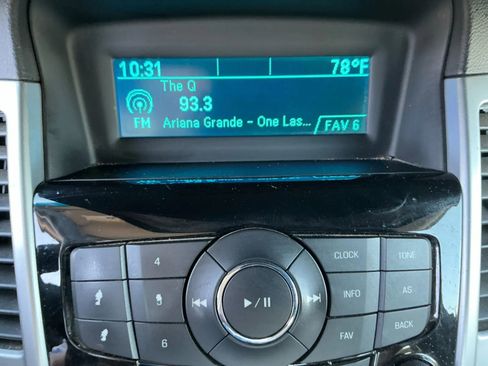 Used 2016 Chevrolet Cruze LS image 26