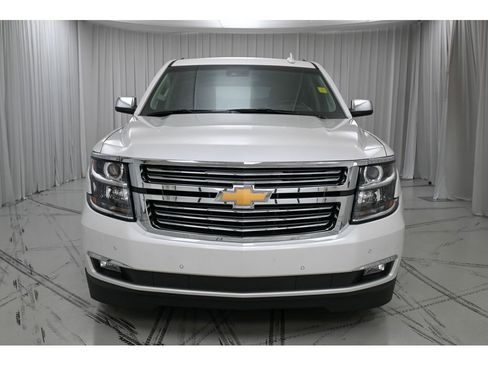 Used 2019 Chevrolet Suburban Premier image 3