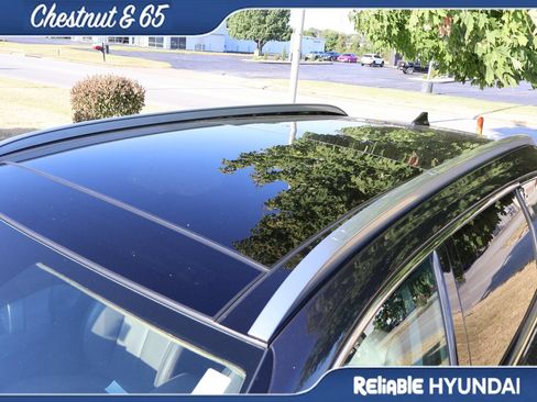 Used 2020 Hyundai Santa Fe SEL w/ Convenience + Premium Package FWD image 14