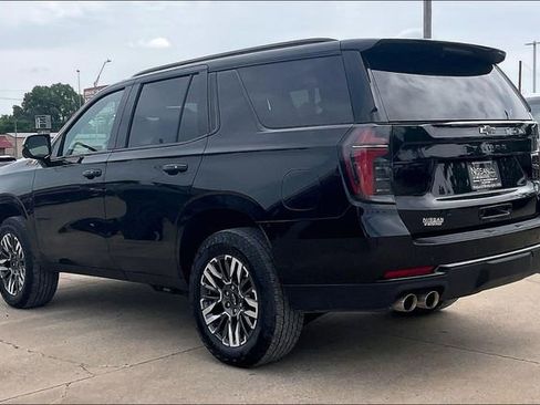 Used 2025 Chevrolet Tahoe Z71 AWD/4WD image 4