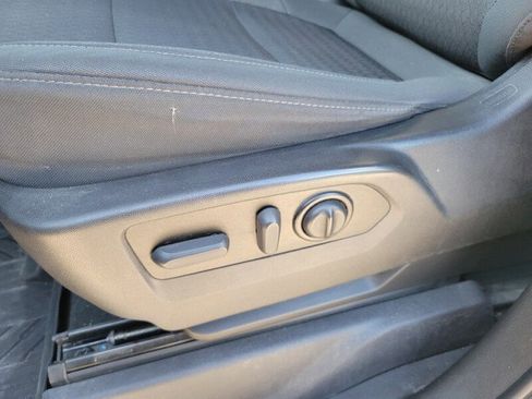 Used 2021 Chevrolet Silverado 1500 LT w/ Z71 Off-Road Package image 25