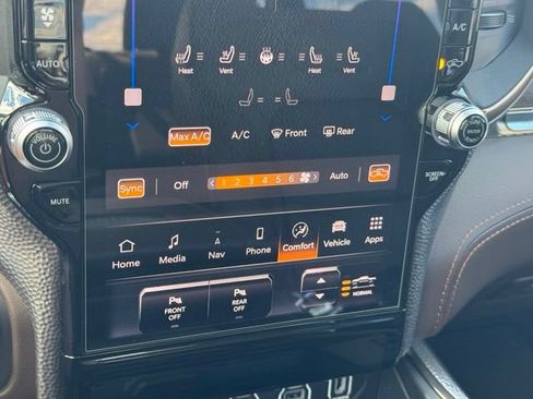 Used 2026 RAM 1500 Limited AWD/4WD image 41