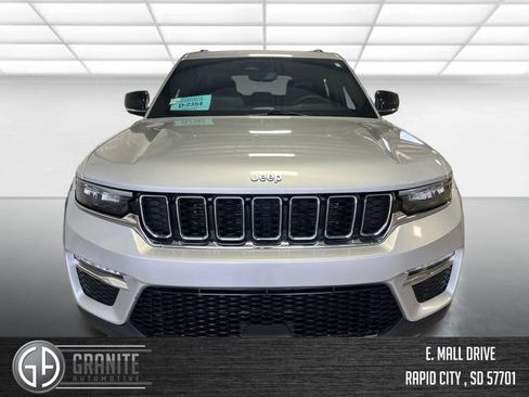 Used 2024 Jeep Grand Cherokee Limited 4xe AWD/4WD image 8