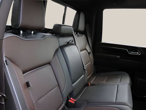 Used 2024 GMC Sierra 2500 Denali w/ Denali Reserve Package AWD/4WD image 19