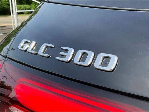 Used 2026 Mercedes-Benz GLC 300 4MATIC image 26
