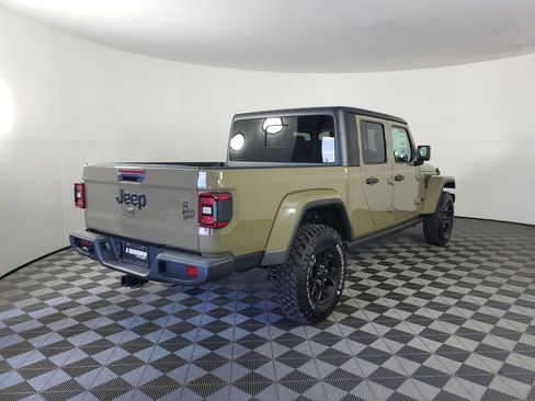 New 2025 Jeep Gladiator Willys image 4