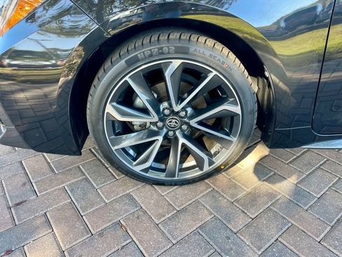 Used 2022 Toyota Corolla SE image 9