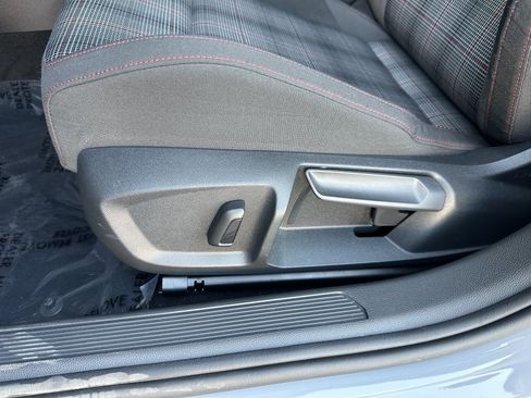 Used 2024 Volkswagen GTI S image 32