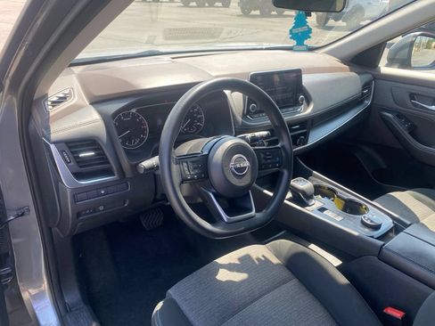 Used 2023 Nissan Rogue SV AWD/4WD image 12