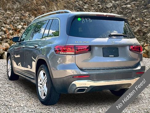 Used 2021 Mercedes-Benz GLB 250 4MATIC w/ Premium Package image 11