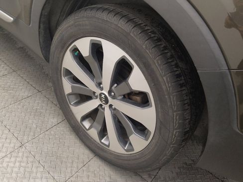 Used 2020 Kia Telluride EX w/ EX Premium Package AWD/4WD image 31