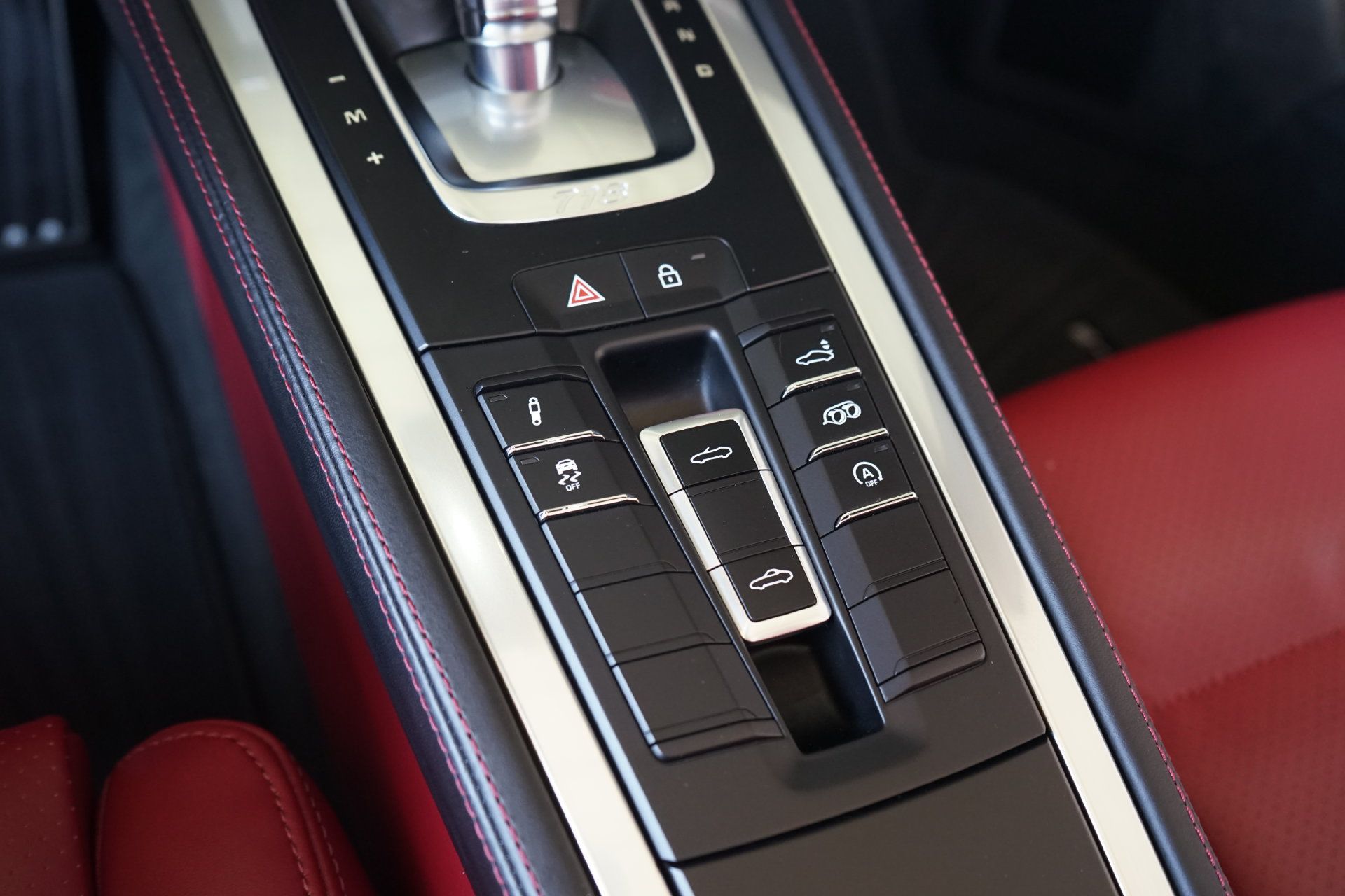 Used 2025 Porsche 718 Boxster GTS RWD image 8