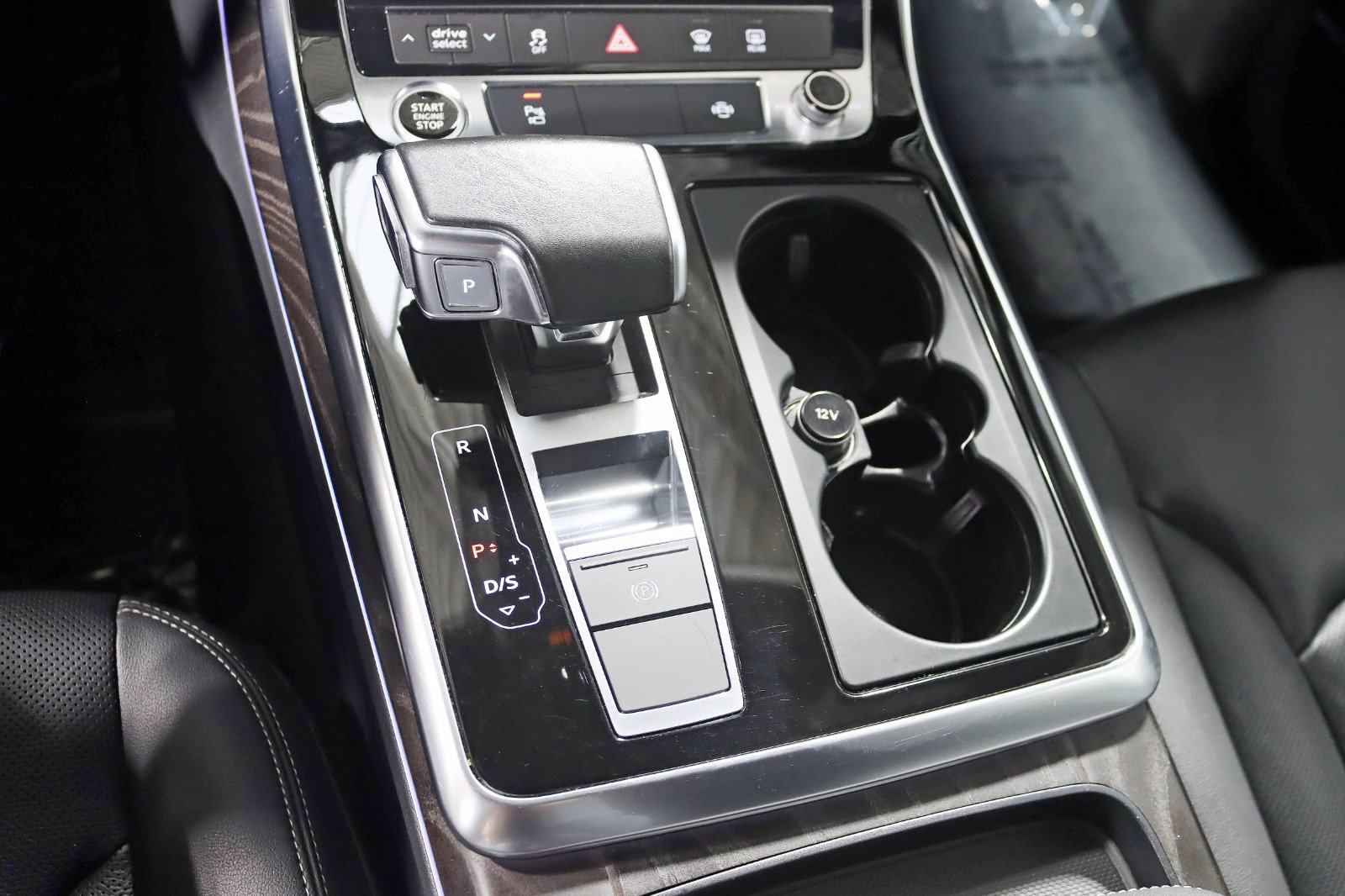 Used 2021 Audi Q8 Premium Plus w/ Premium Plus Package AWD/4WD image 28