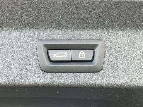 Used 2022 BMW X3 sDrive30i w/ M Sport Package 2 RWD image 30