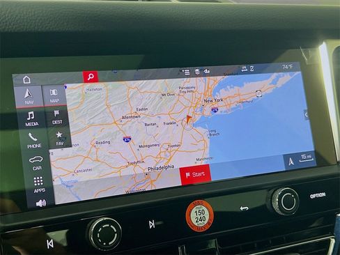 Certified 2023 Porsche Macan S image 16