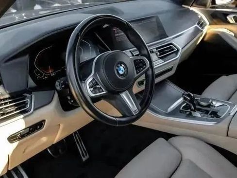 Used 2022 BMW X5 sDrive40i w/ M Sport Package image 3