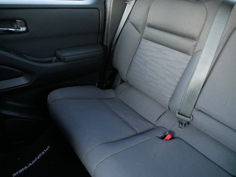 Certified 2023 Nissan Frontier SV w/ Technology Package image 12