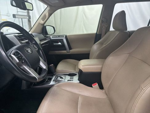 Used 2018 Toyota 4Runner Limited image 15