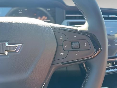 New 2027 Chevrolet Bolt LT w/ Comfort Package FWD image 16