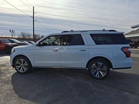 Used 2021 Ford Expedition Max Limited image 4