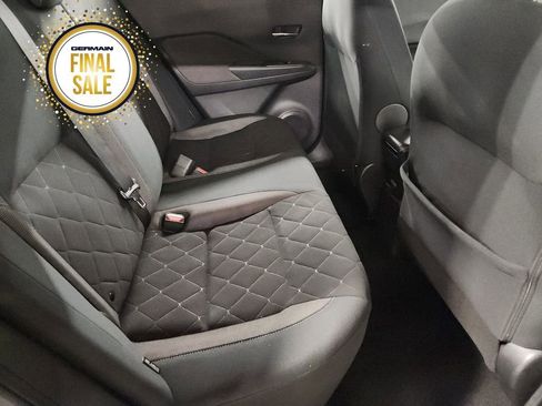 Used 2020 Nissan Kicks SV image 18