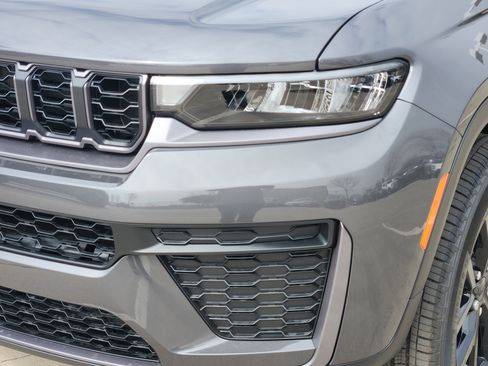 New 2026 Jeep Grand Cherokee L 4WD image 5