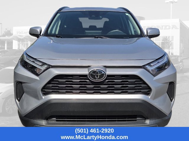 Used 2025 Toyota RAV4 XLE FWD image 5