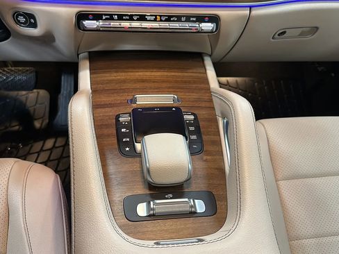 Used 2022 Mercedes-Benz GLS 450 GLS 450 4MATIC Sport Utility 4 image 31