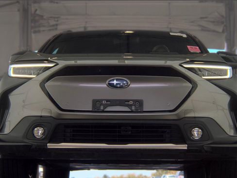 Used 2023 Subaru Solterra AWD image 5