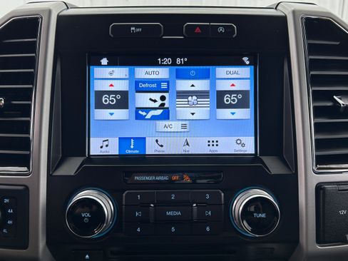 Used 2018 Ford F150 Lariat w/ Equipment Group 502A Luxury AWD/4WD image 6