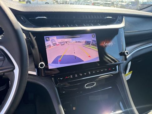 New 2026 Jeep Grand Cherokee Altitude image 26